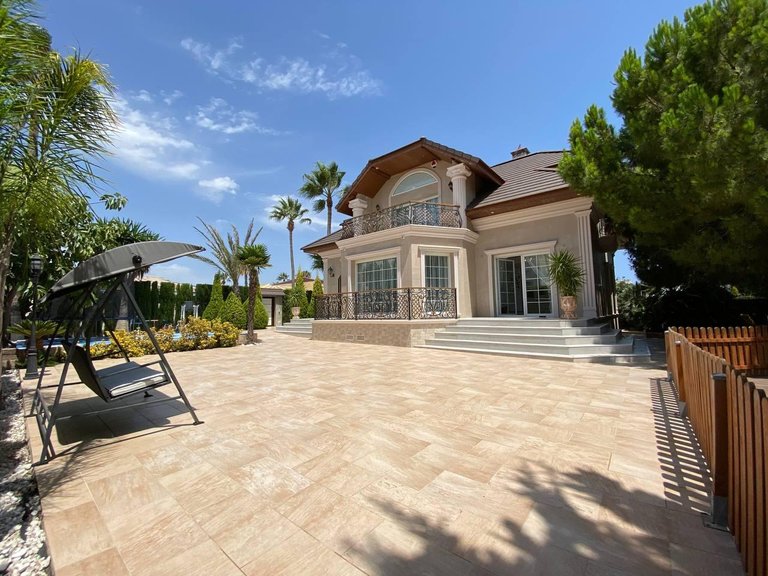 Villa for Sale in Costa Blanca Benijofar, Alicante 4