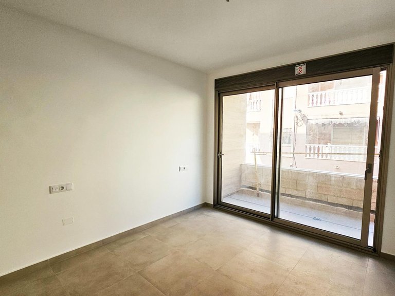 Apartment for Sale in Costa Blanca Torrevieja, Alicante 5