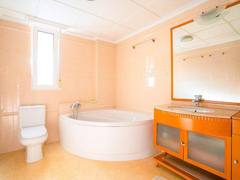 Villa for Sale in Costa Blanca Torrevieja, Alicante 17