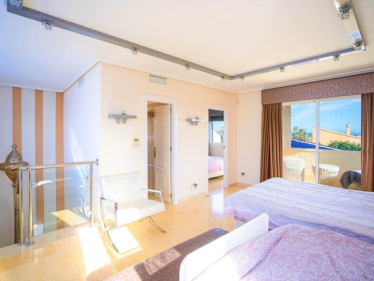 Villa for Sale in Costa Blanca Torrevieja, Alicante 21