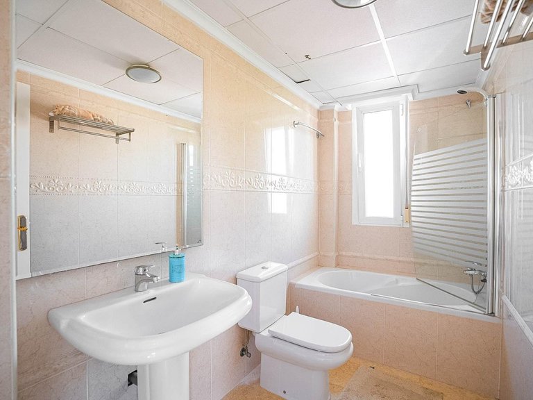 Villa for Sale in Costa Blanca Torrevieja, Alicante 33