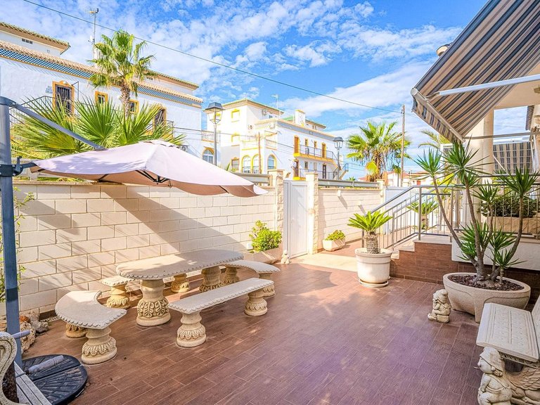 Villa for Sale in Costa Blanca Torrevieja, Alicante 40