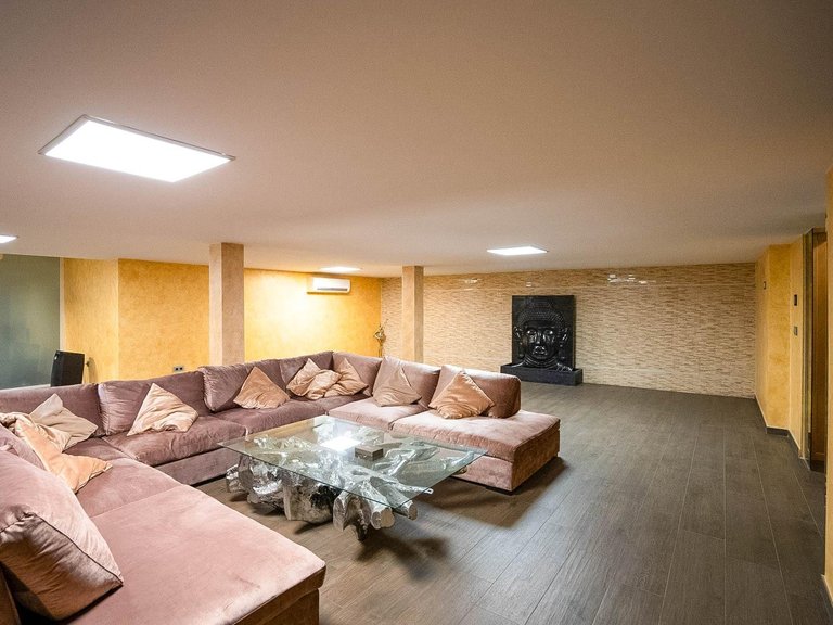 Villa for Sale in Costa Blanca Torrevieja, Alicante 8