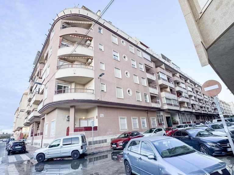 Apartment for Sale in Torrevieja, Alicante 23