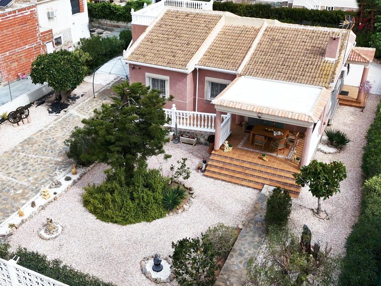 Villa for Sale in Costa Blanca Torrevieja, Alicante 35