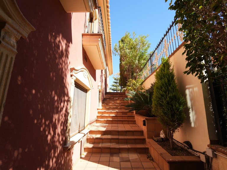 Villa for Sale in Costa Blanca Orihuela Costa, Alicante 28