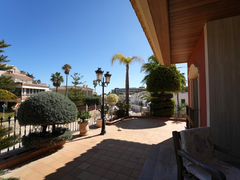 Villa for Sale in Costa Blanca Orihuela Costa, Alicante 35