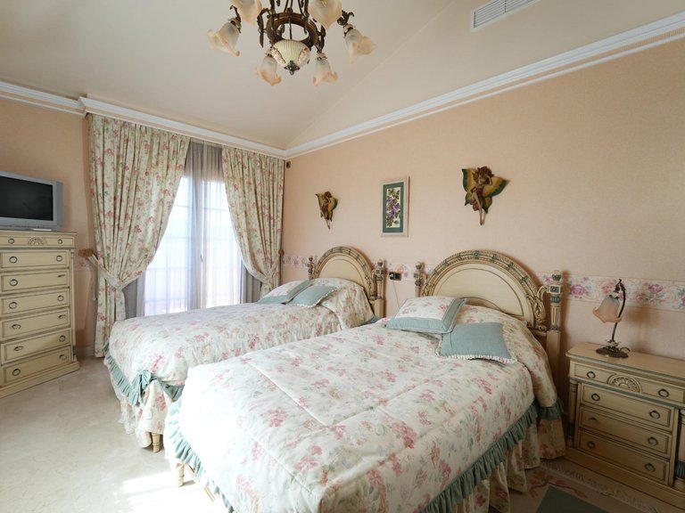 Villa for Sale in Costa Blanca Orihuela Costa, Alicante 5