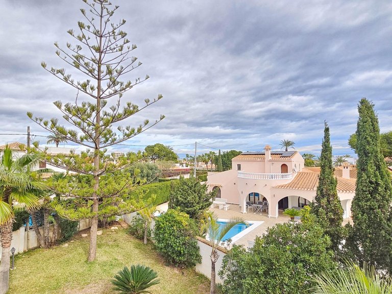 Villa for Sale in Costa Blanca Cabo Roig, Alicante 11