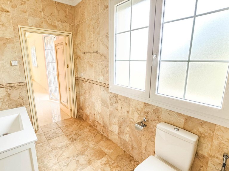 Villa for Sale in Costa Blanca Cabo Roig, Alicante 15