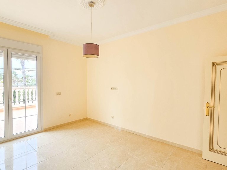 Villa for Sale in Costa Blanca Cabo Roig, Alicante 22