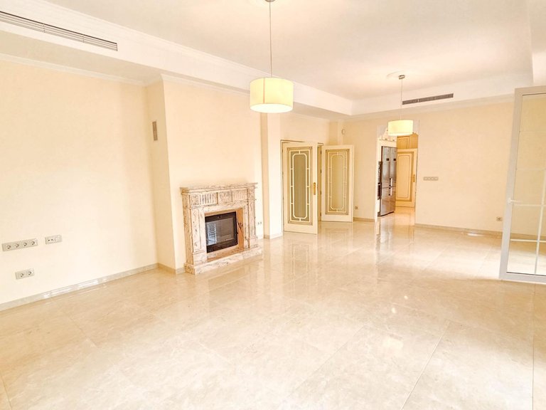 Villa for Sale in Costa Blanca Cabo Roig, Alicante 3
