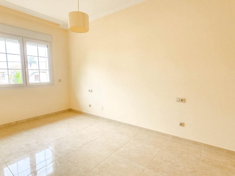 Villa for Sale in Costa Blanca Cabo Roig, Alicante 30