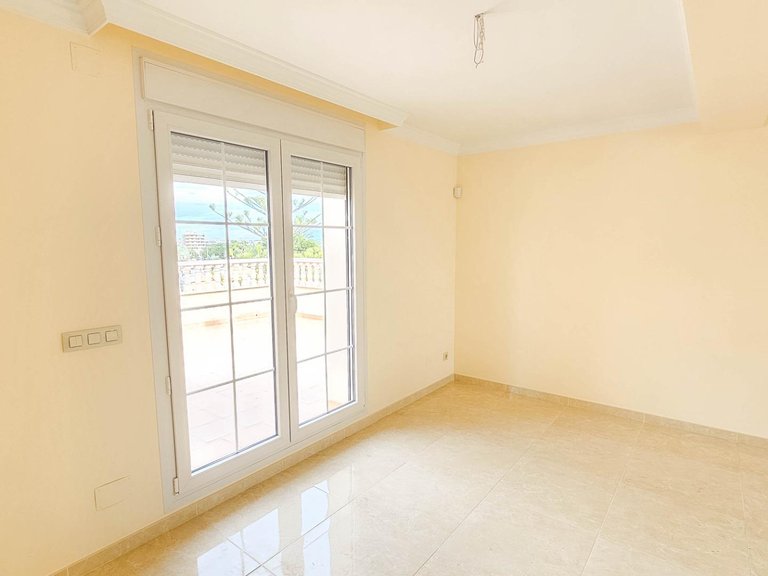 Villa for Sale in Costa Blanca Cabo Roig, Alicante 33