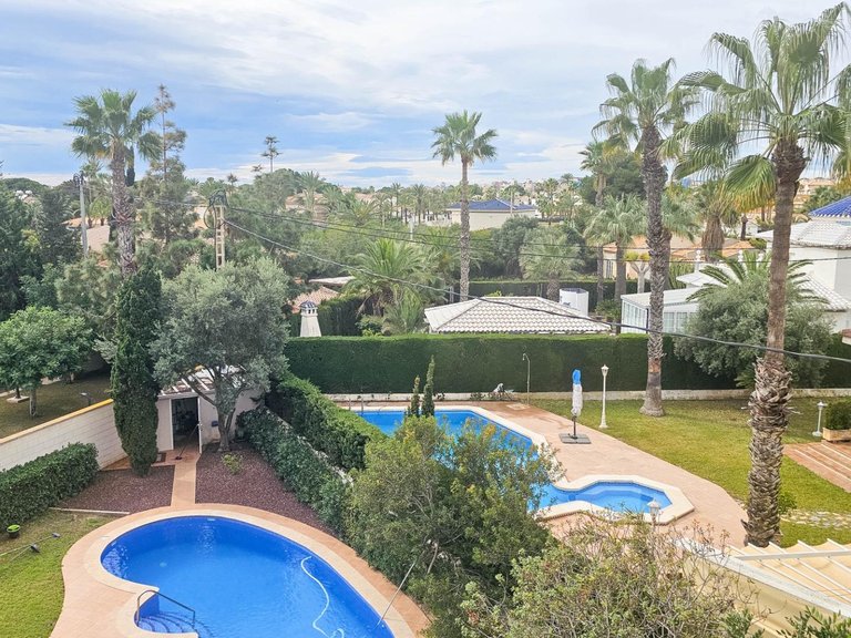 Villa for Sale in Costa Blanca Cabo Roig, Alicante 39
