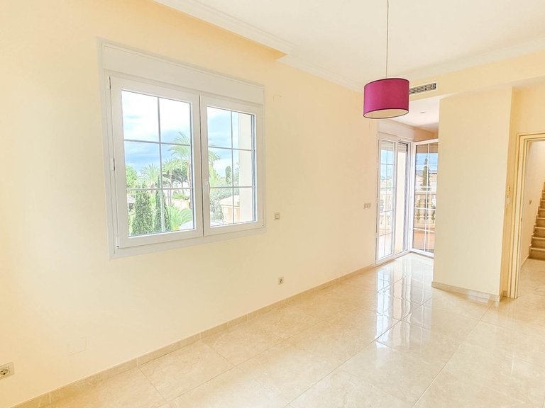 Villa for Sale in Costa Blanca Cabo Roig, Alicante 8