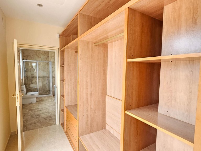 Villa for Sale in Costa Blanca Cabo Roig, Alicante 9