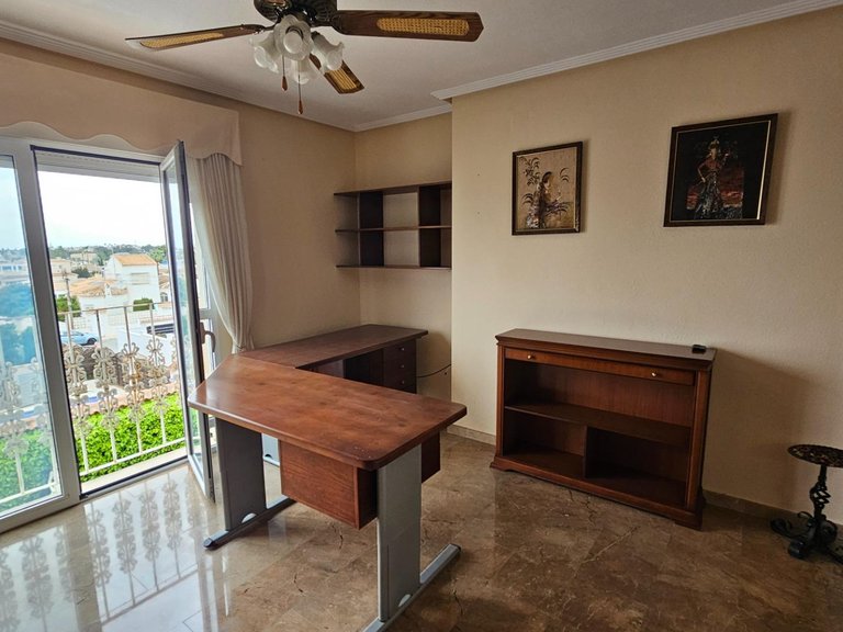 Villa for Sale in Costa Blanca Torrevieja, Alicante 28