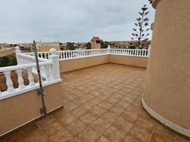 Villa for Sale in Costa Blanca Torrevieja, Alicante 33