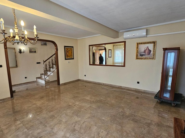 Villa for Sale in Costa Blanca Torrevieja, Alicante 8