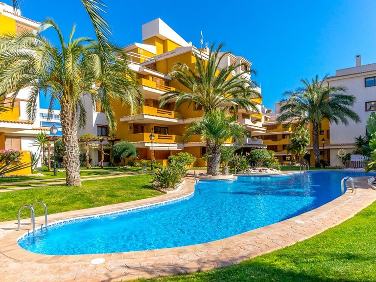 Apartment for Sale in Costa Blanca Torrevieja, Alicante 2