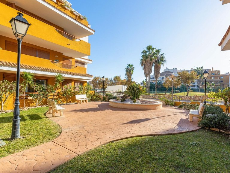 Apartment for Sale in Costa Blanca Torrevieja, Alicante 35