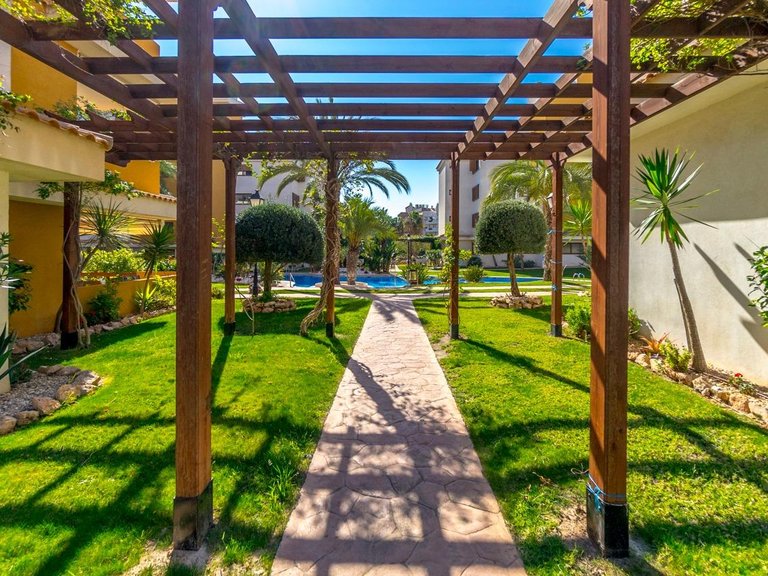 Apartment for Sale in Costa Blanca Torrevieja, Alicante 8