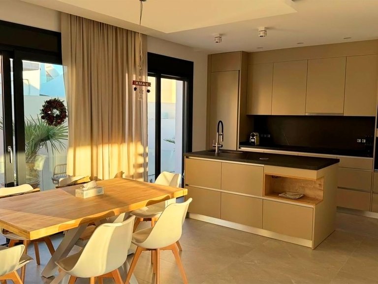 Villa for Sale in Inland Rojales, Alicante 11