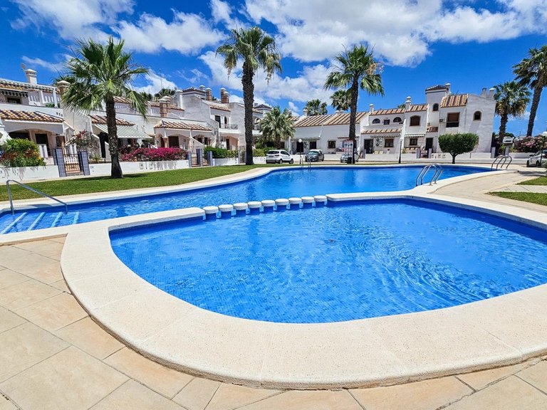 Town House for Sale in Orihuela Costa, Alicante 1