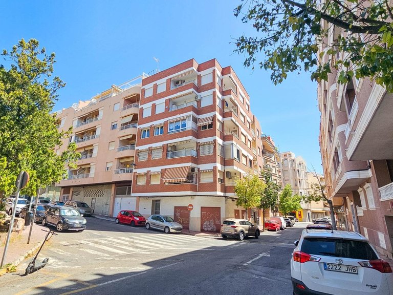 Apartment for Sale in Torrevieja, Alicante 19