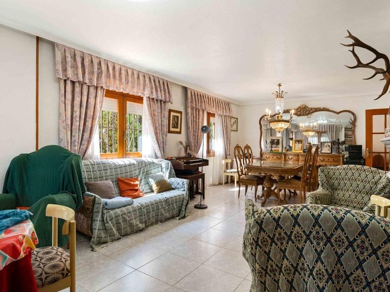 Villa for Sale in Costa Blanca Torrevieja, Alicante 10