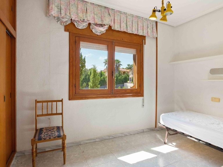 Villa for Sale in Costa Blanca Torrevieja, Alicante 19