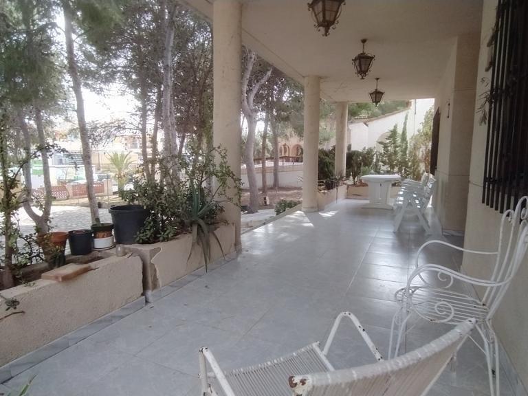 Villa for Sale in Costa Blanca Torrevieja, Alicante 3