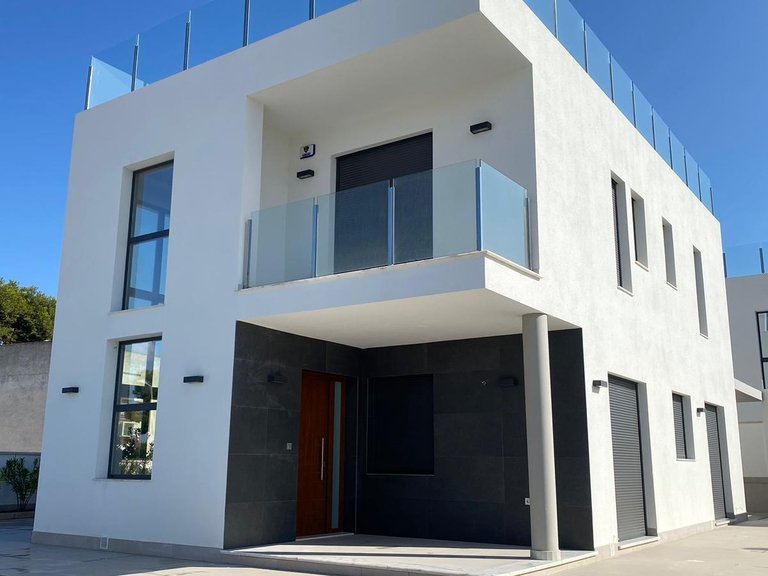 Villa for Sale in Costa Blanca Torrevieja, Alicante 18