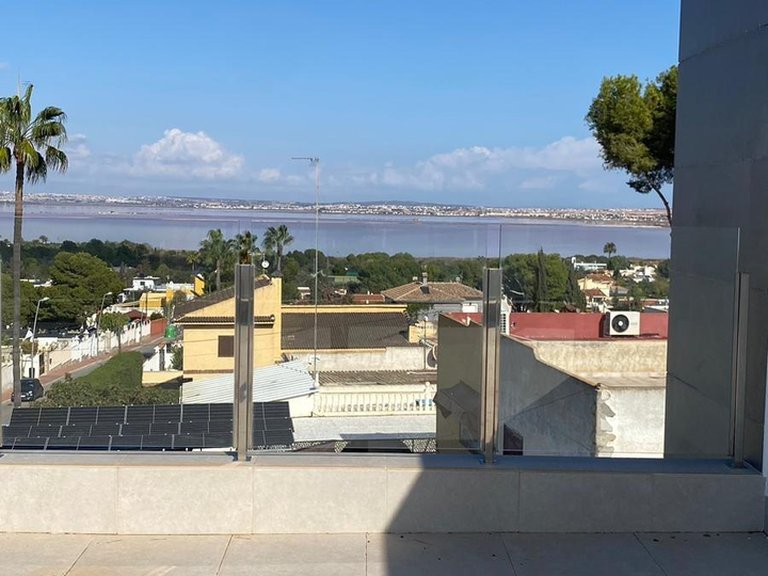 Villa for Sale in Costa Blanca Torrevieja, Alicante 39