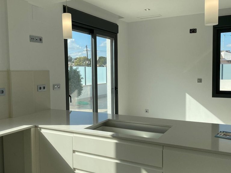 Villa for Sale in Costa Blanca Torrevieja, Alicante 8