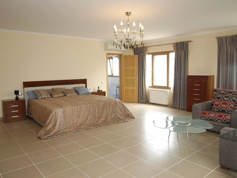 Villa for Sale in Albir Alfaz Del Pi, Alicante 21