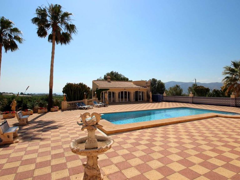 Villa for Sale in Alfaz del Pi Alfaz Del Pi, Alicante 3