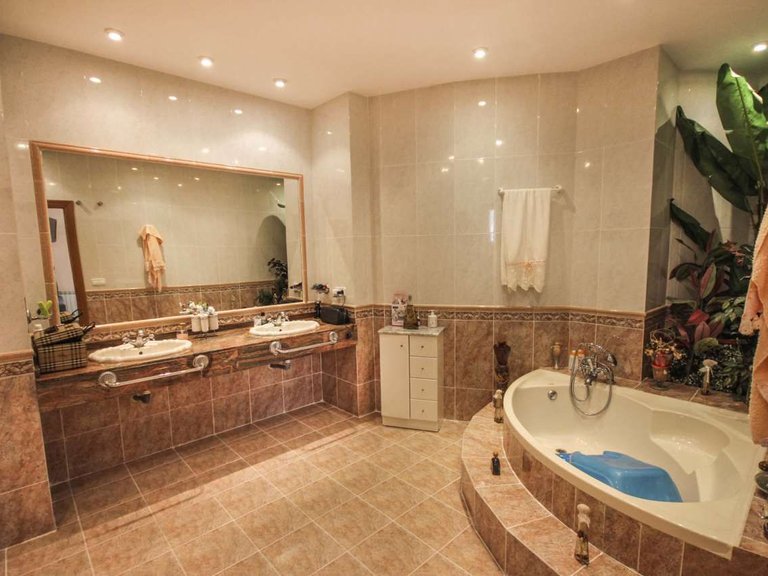 Villa for Sale in Benidorm Benidorm, Alicante 11