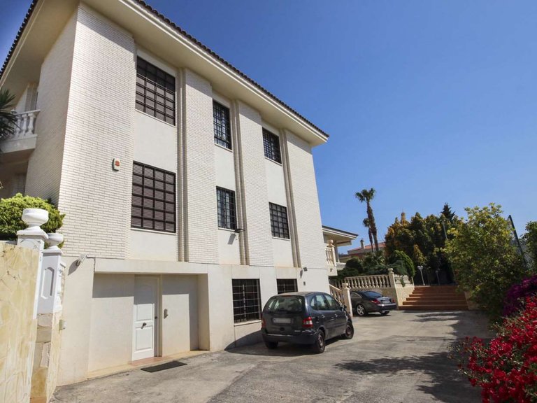 Villa for Sale in Benidorm Benidorm, Alicante 4
