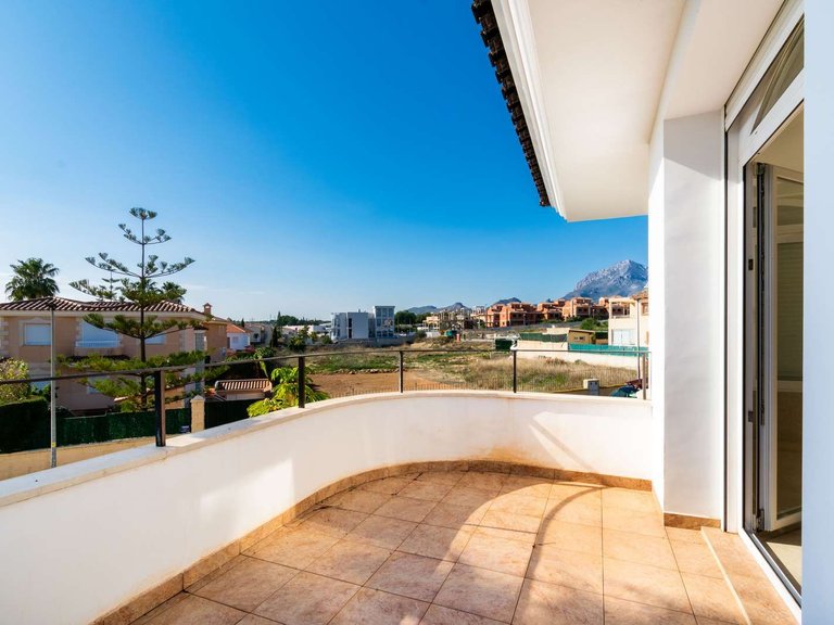 Villa for Sale in Alfaz del Pi Alfaz Del Pi, Alicante 34