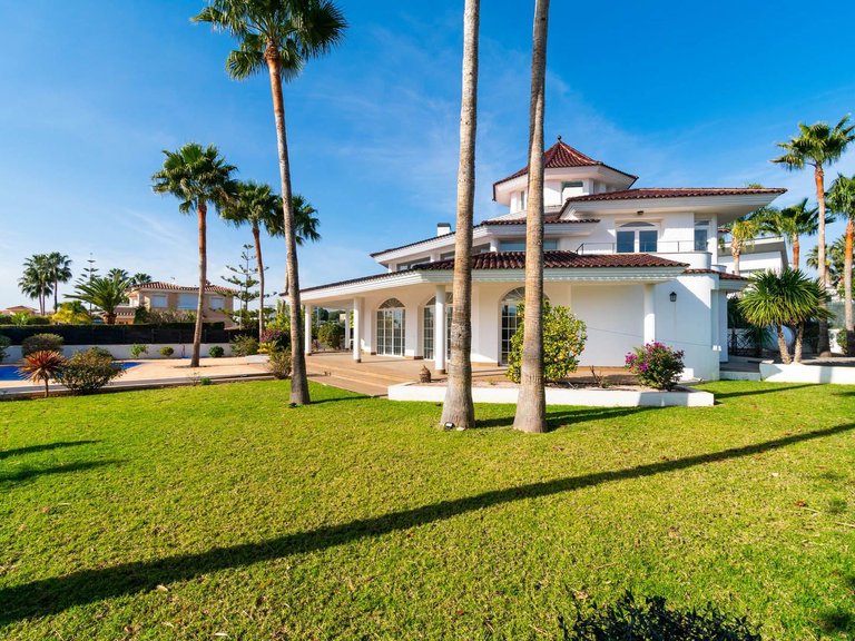 Villa for Sale in Alfaz del Pi Alfaz Del Pi, Alicante 4
