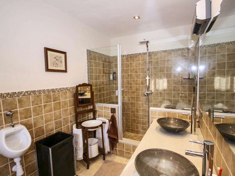 Villa for Sale in La nucia La Nucía, Alicante 16