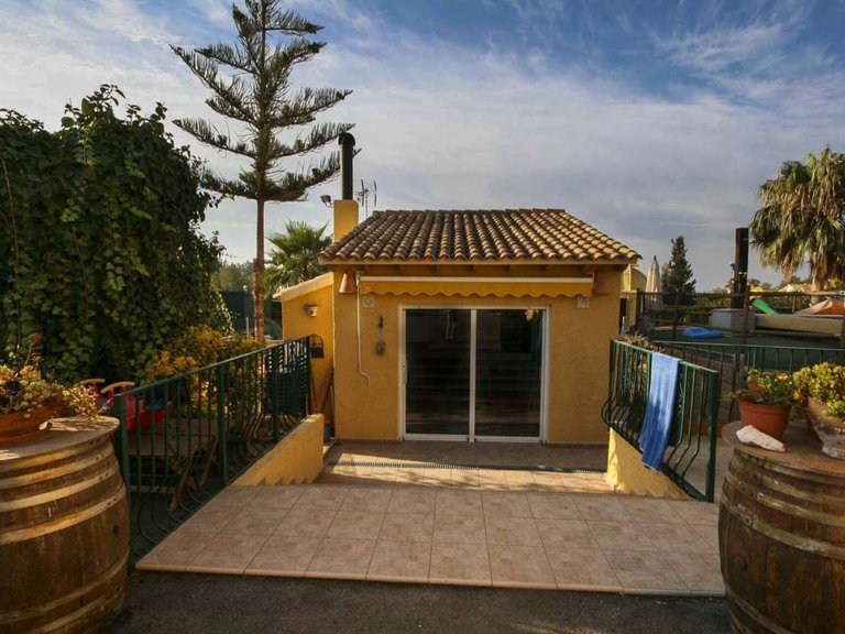 Villa for Sale in La nucia La Nucía, Alicante 5