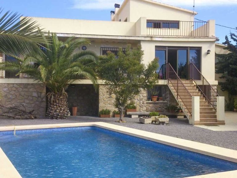 Villa for Sale in Benidorm Benidorm, Alicante 1