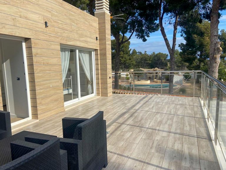 Villa for Sale in La nucia La Nucía, Alicante 19