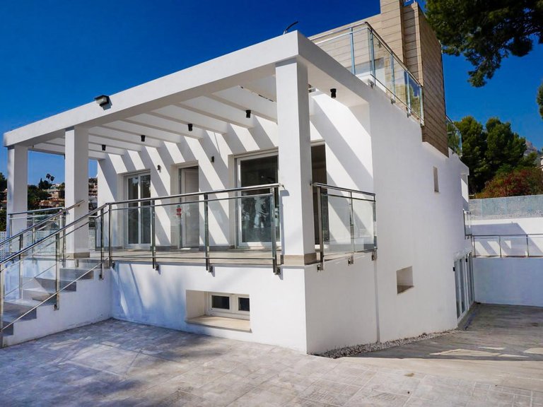 Villa for Sale in La nucia La Nucía, Alicante 2