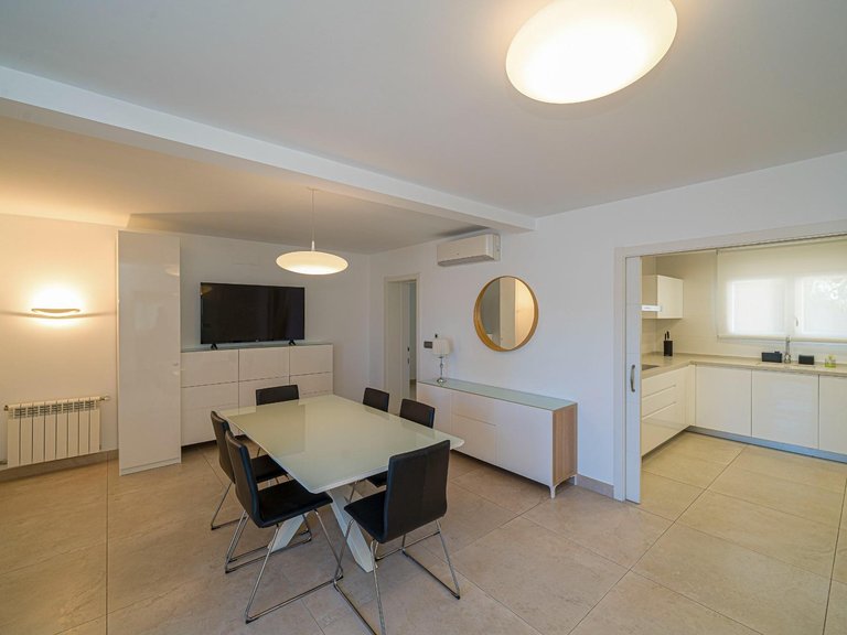 Villa for Sale in Albir Alfaz Del Pi, Alicante 11