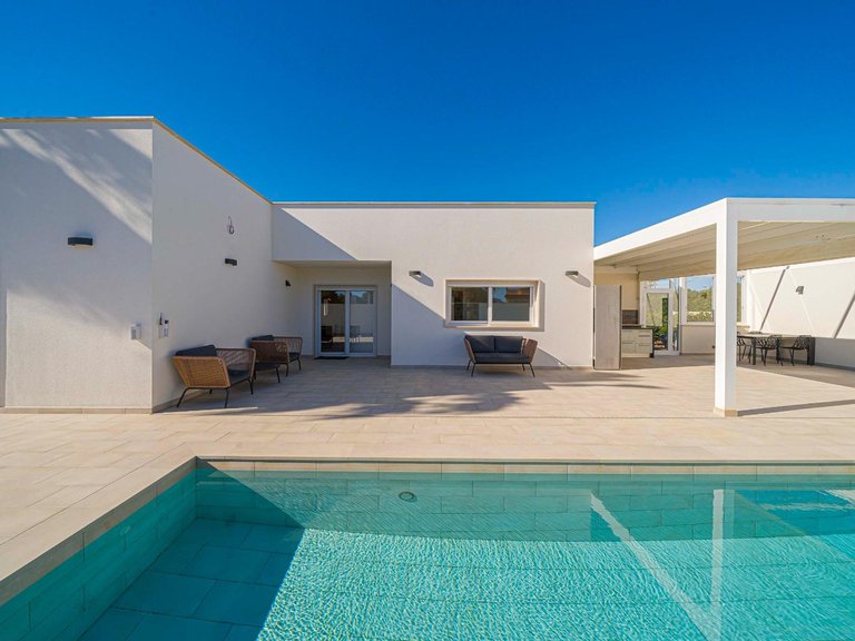 Villa for Sale in Albir Alfaz Del Pi, Alicante 2