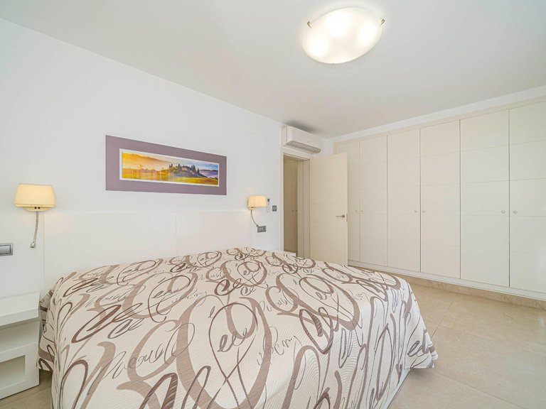 Villa for Sale in Albir Alfaz Del Pi, Alicante 42